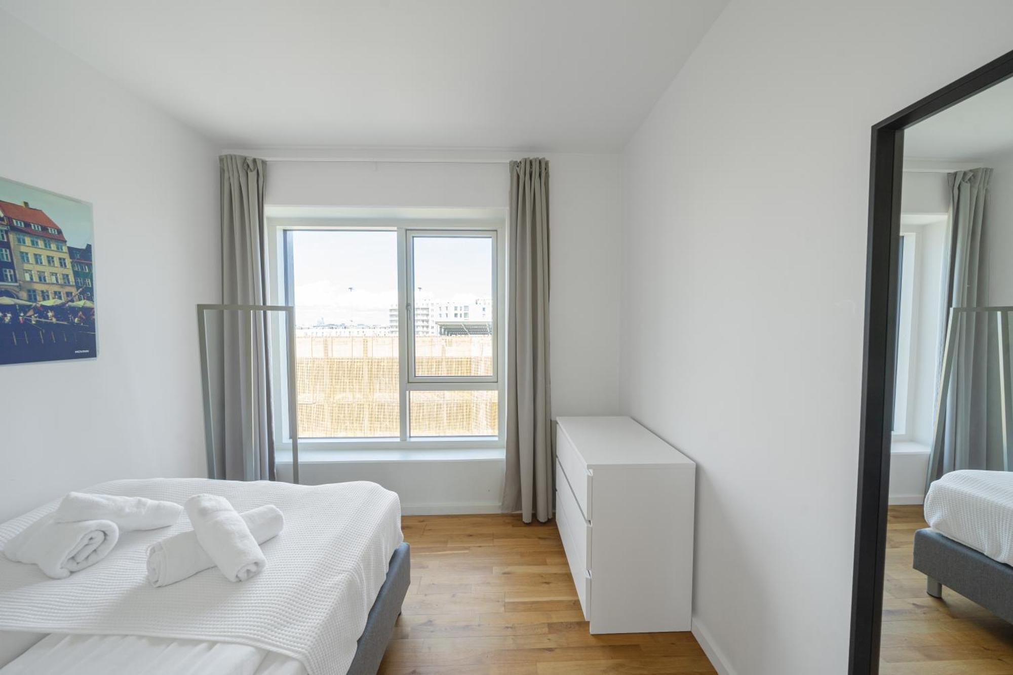 Luxurios 3-bed W Balcony And Great Views *
